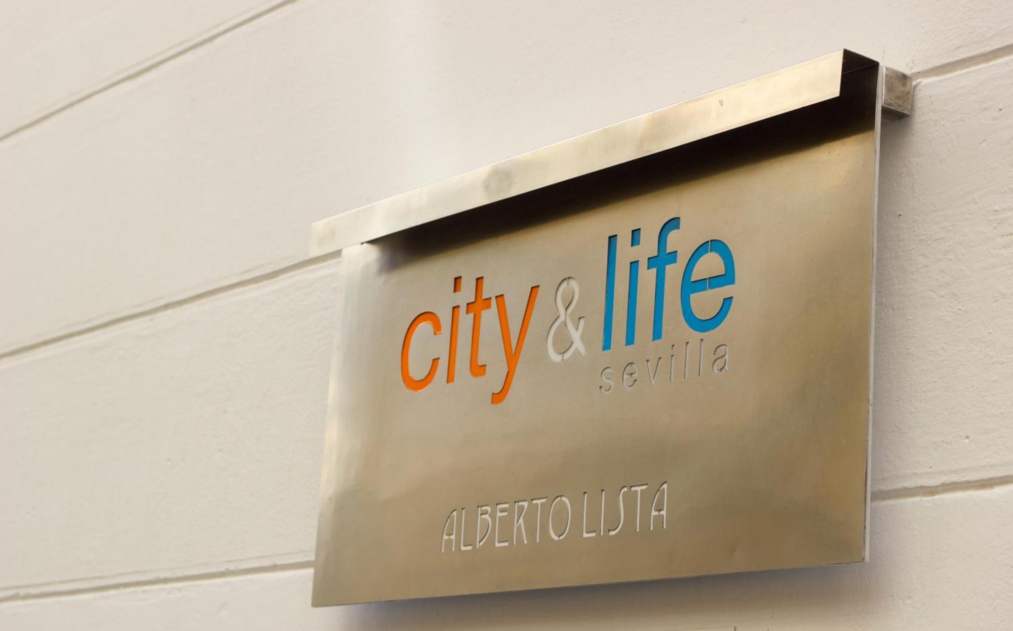 Life Apartments Alberto Lista เซบีญา ภายนอก รูปภาพ
