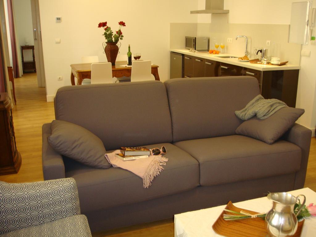 Life Apartments Alberto Lista เซบีญา ภายนอก รูปภาพ